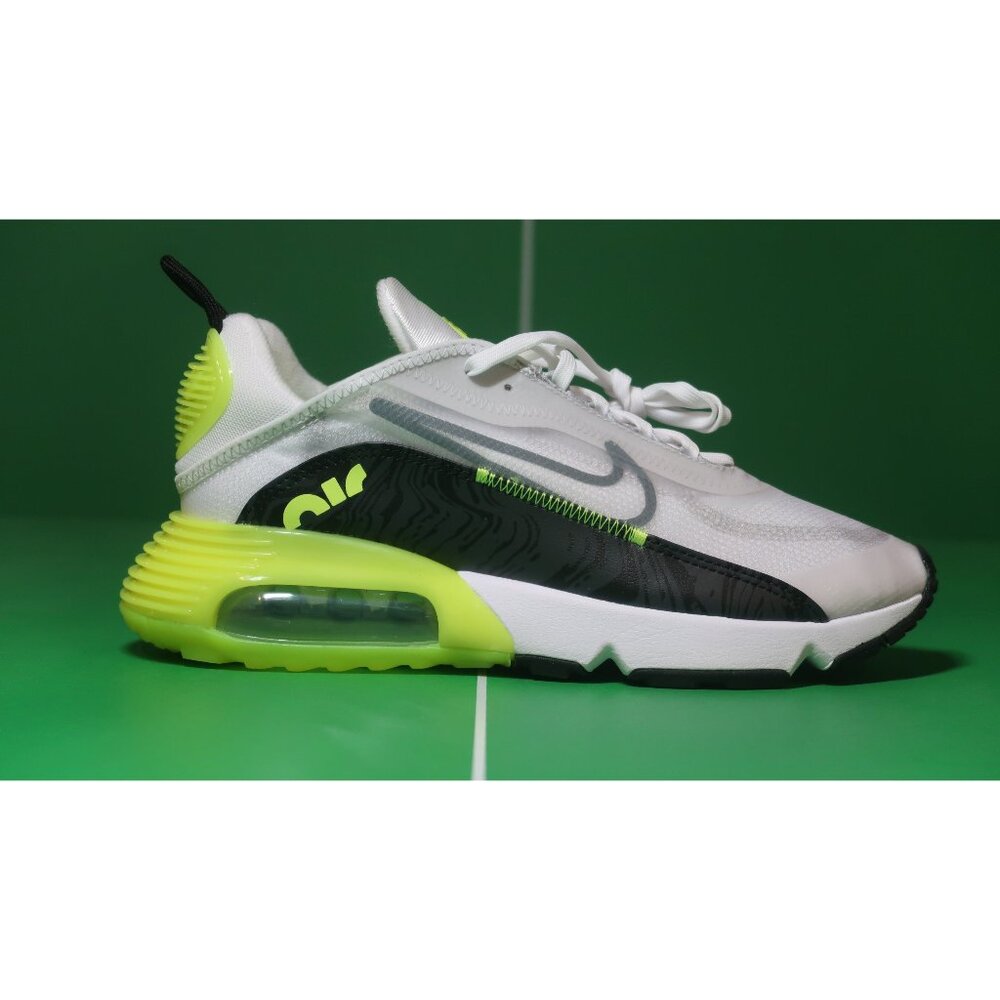 NIKE AIR MAX 2090 'WHITE VOLT'